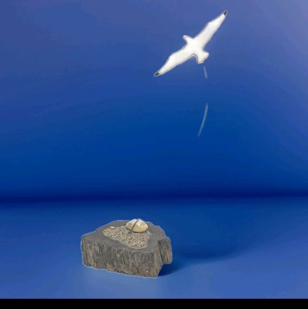 Eneg Creations Metal Flying Seagull Sculpture Wood Seashell Vintage Figurine USA